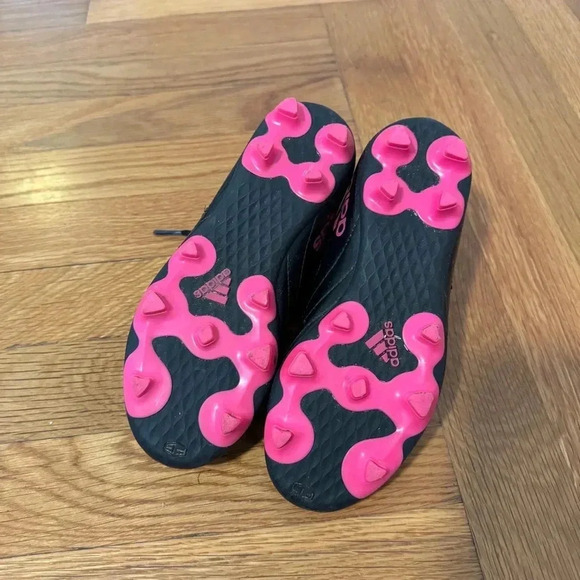 Kids Adidas goletto pink and black soccer cleats size 1 - Picture 6 of 6